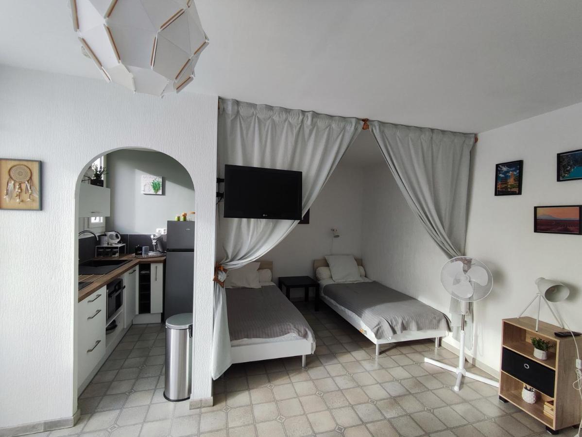 Studio Meuble Classe 2 Etoiles - 30M² Gréoux-les-Bains Exterior photo